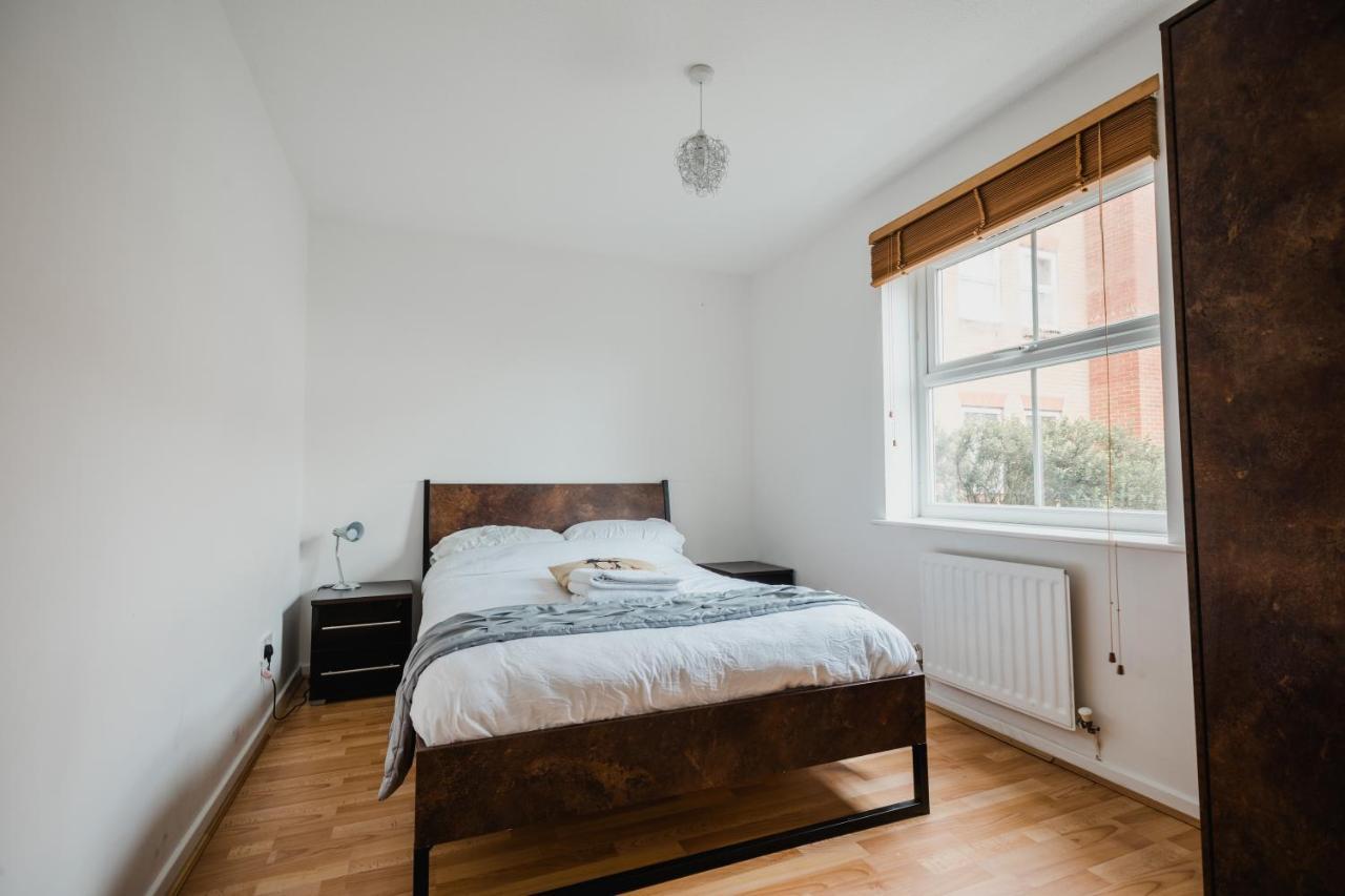 Apartment Hullidays Victora Dock- Refurbished 2024 Kingston upon Hull