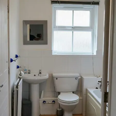Hullidays Victora Dock- Refurbished 2024 Appartement Kingston upon Hull Buitenkant foto